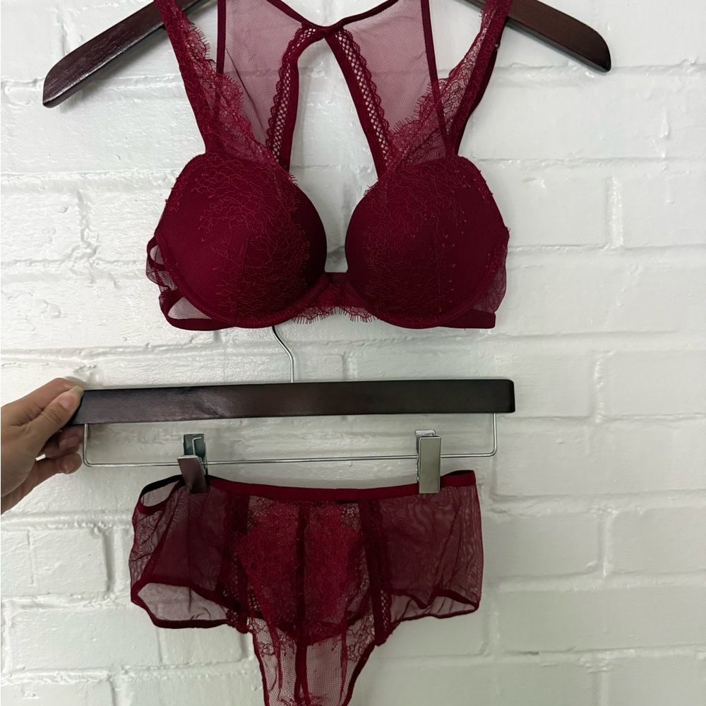 BRAND NEW Victoria’s Secret Sheer Lace Push-Up Bra & Brief Set in Burgundy